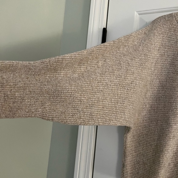 Gap sweater - Picture 3 of 5